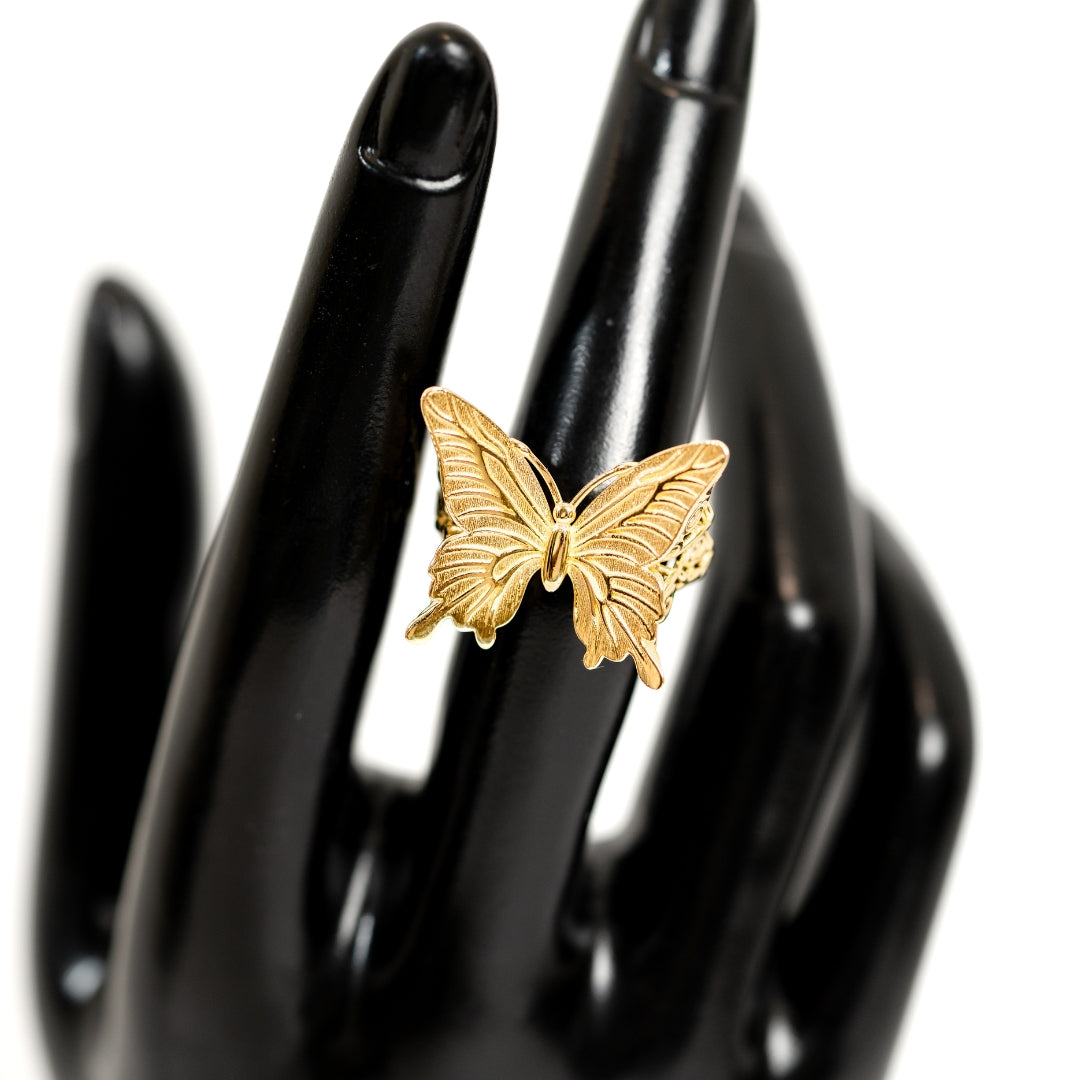 Butterfly ring