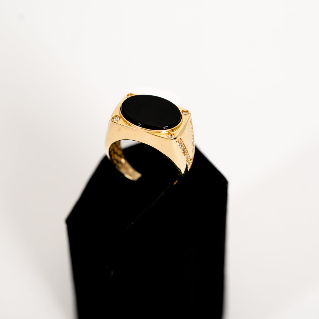 Centered Onyx Stone Gold Ring
