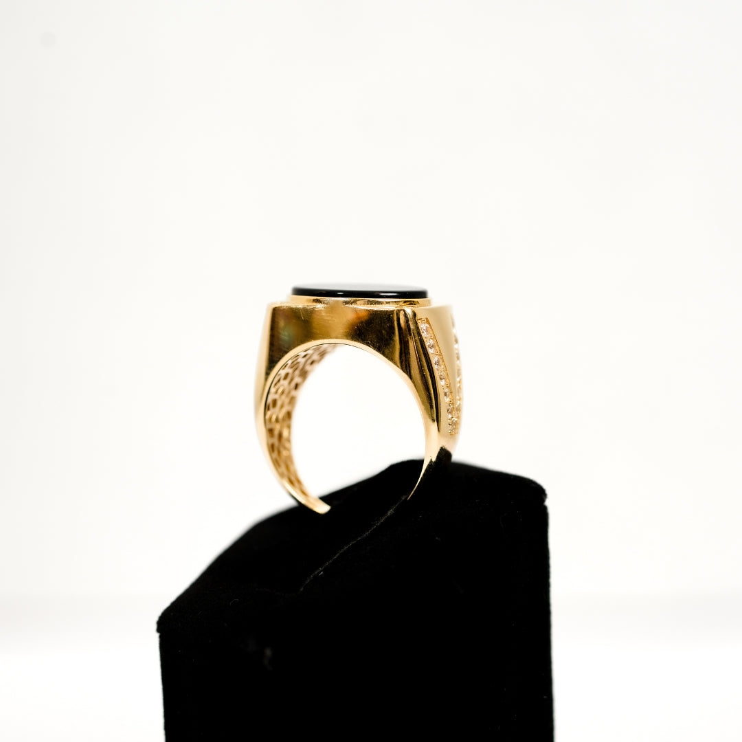 Centered Onyx Stone Gold Ring